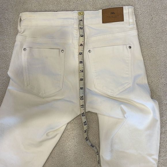 Zara White Skinny Jeans, Size USA 2. - Picture 8 of 8